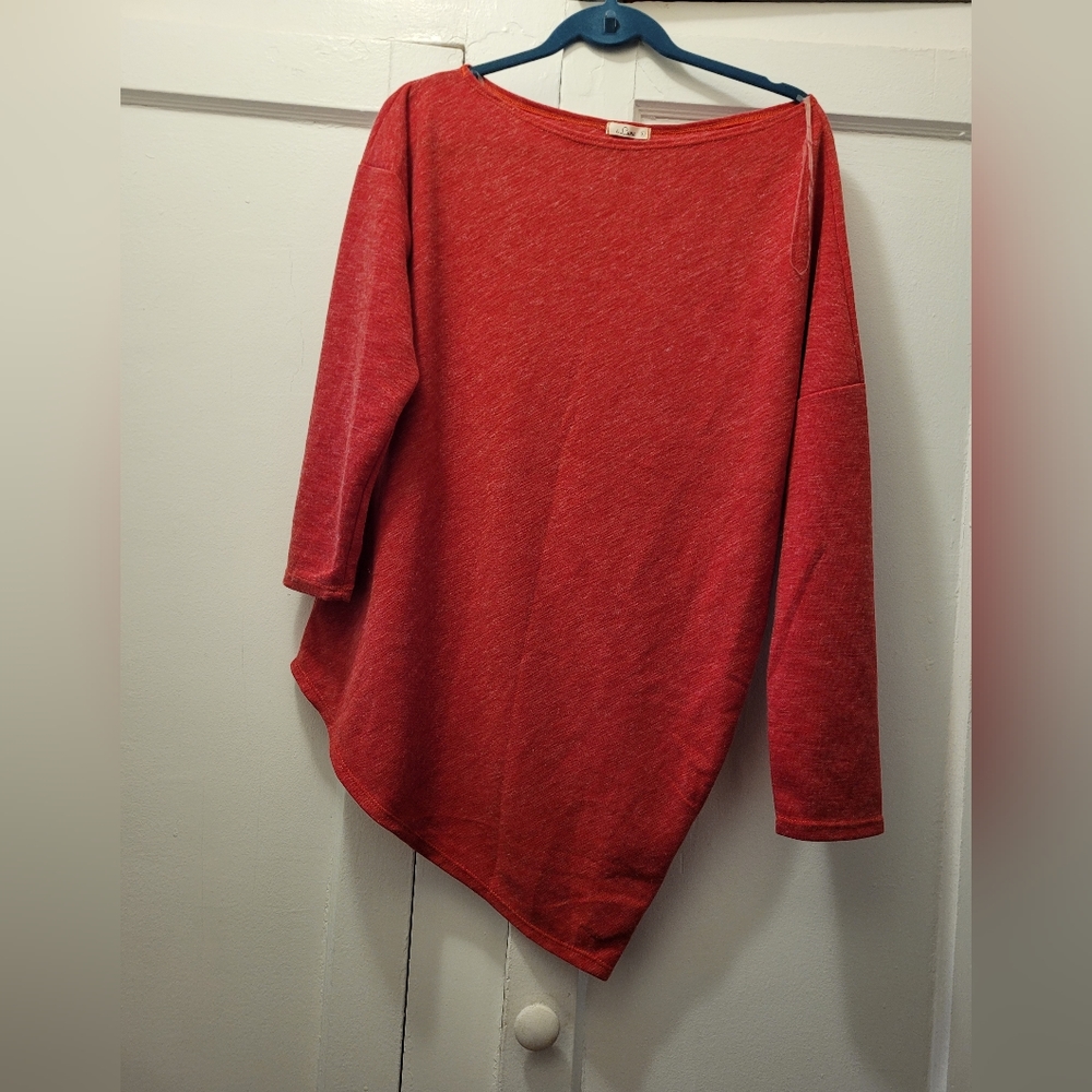 NWOT Off shoulder top, Size large